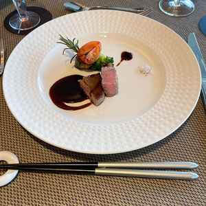 佐賀牛の試食。とても柔らかくて最高に美味しかった。