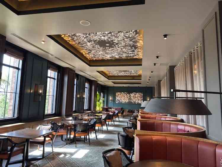 参列者控室の写真であり、ゆったり待つことができると思った。