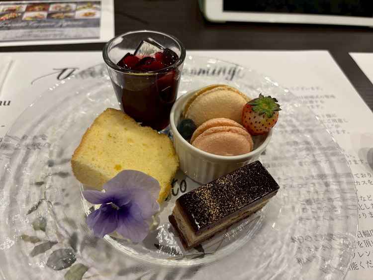 試食会デザート　見た目も可愛いデザートで、味も上品で甘すぎず美味しかったです。