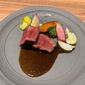 披露宴会場ごとにキッチンがあり、それぞれ調理すると説明がありました。