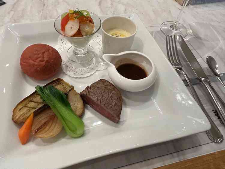 お料理のワンプレート試食（上州牛使用）