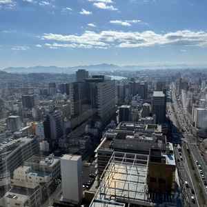 21階からの景色は絶景で、天気が良かったこともあり気分が上がりました。