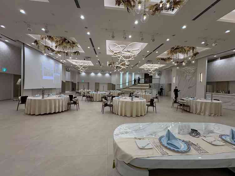 会場の雰囲気、階段、すべて素敵でした！シックな雰囲気もありましたが、コーディネート次第で可愛くなりそ