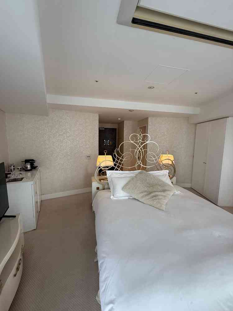 ホテルのスイートルーム