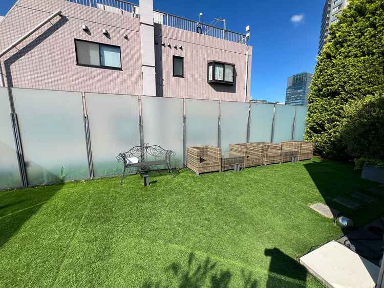 挙式の待合室にもテラスがついていて、キッズスペースにしたり歓談場所にしたり、景色がとても綺麗でした