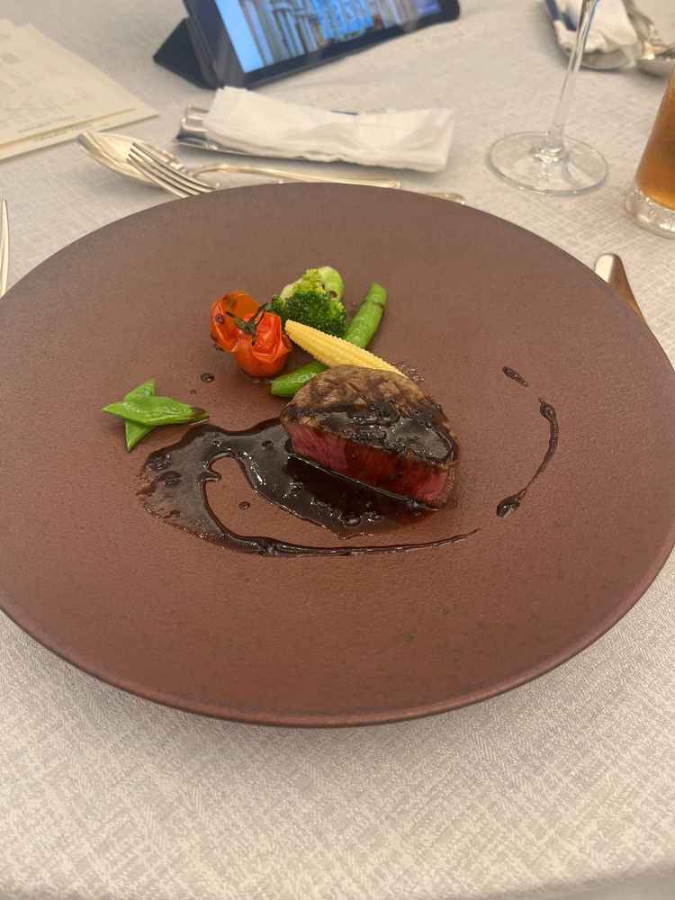 試食のメインのお肉料理