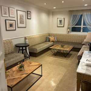 親族（新婦方）控室。新郎方親族の控室と同じ設え。新郎新婦方で控室が分かれてるのは良い。