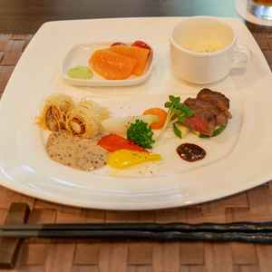試食プレート　食べたこともないお料理で良い