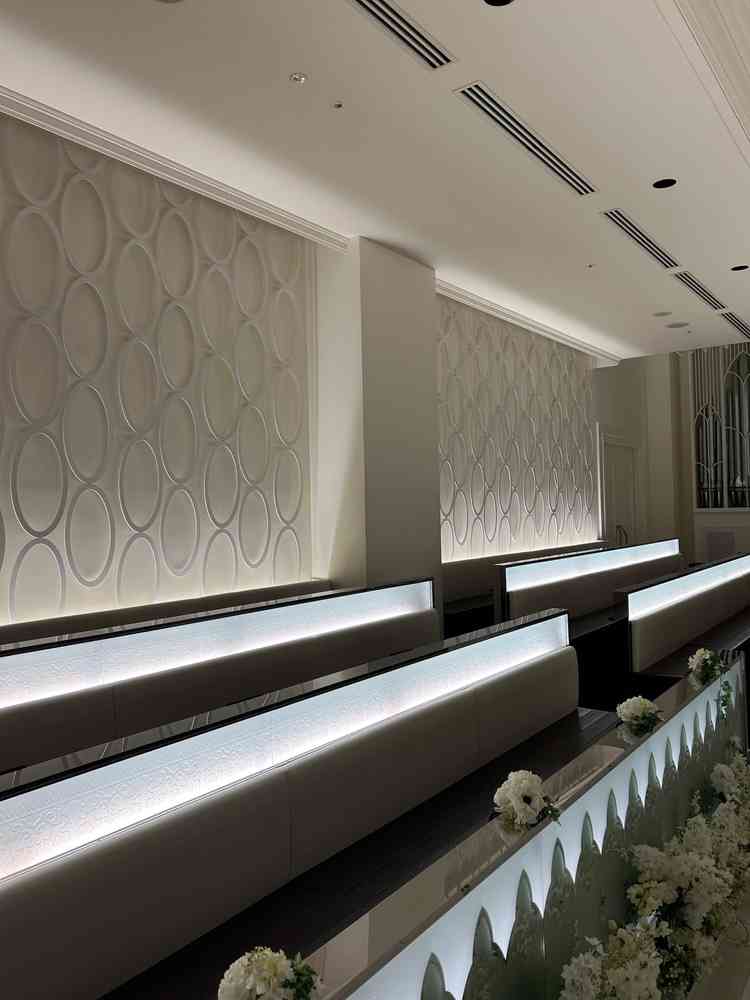 チャペルの座席