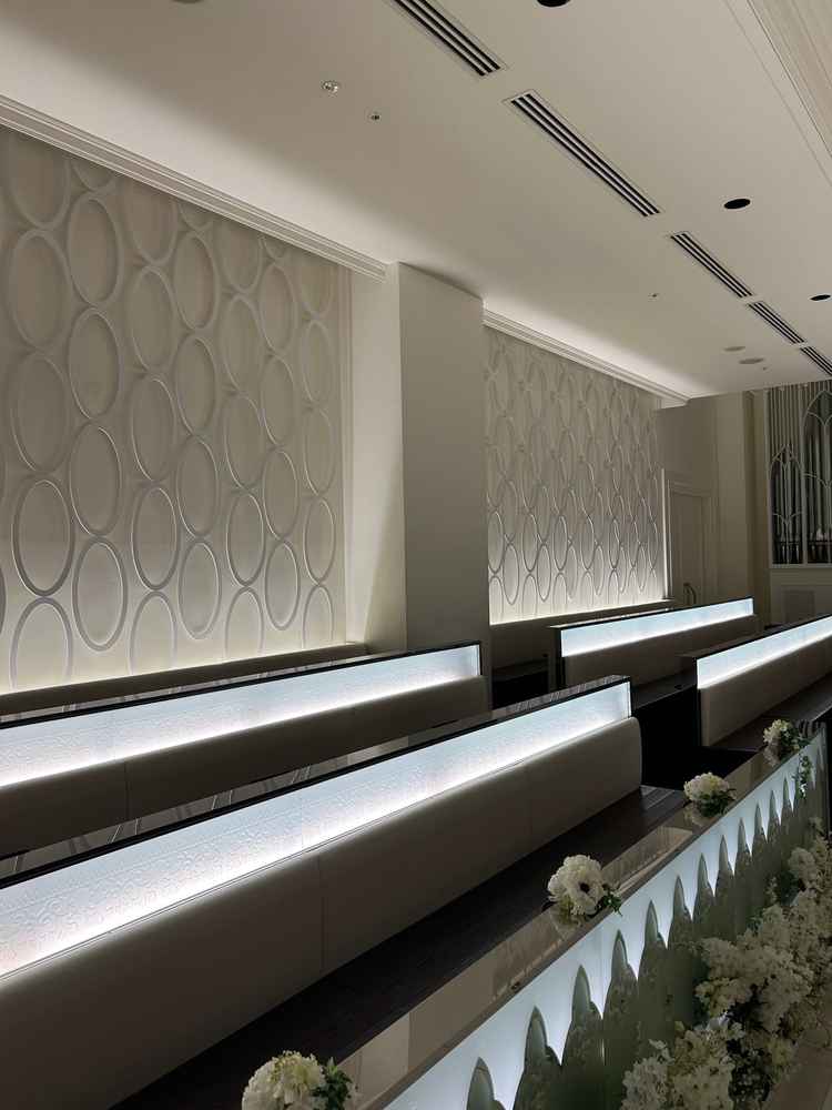 チャペルの座席