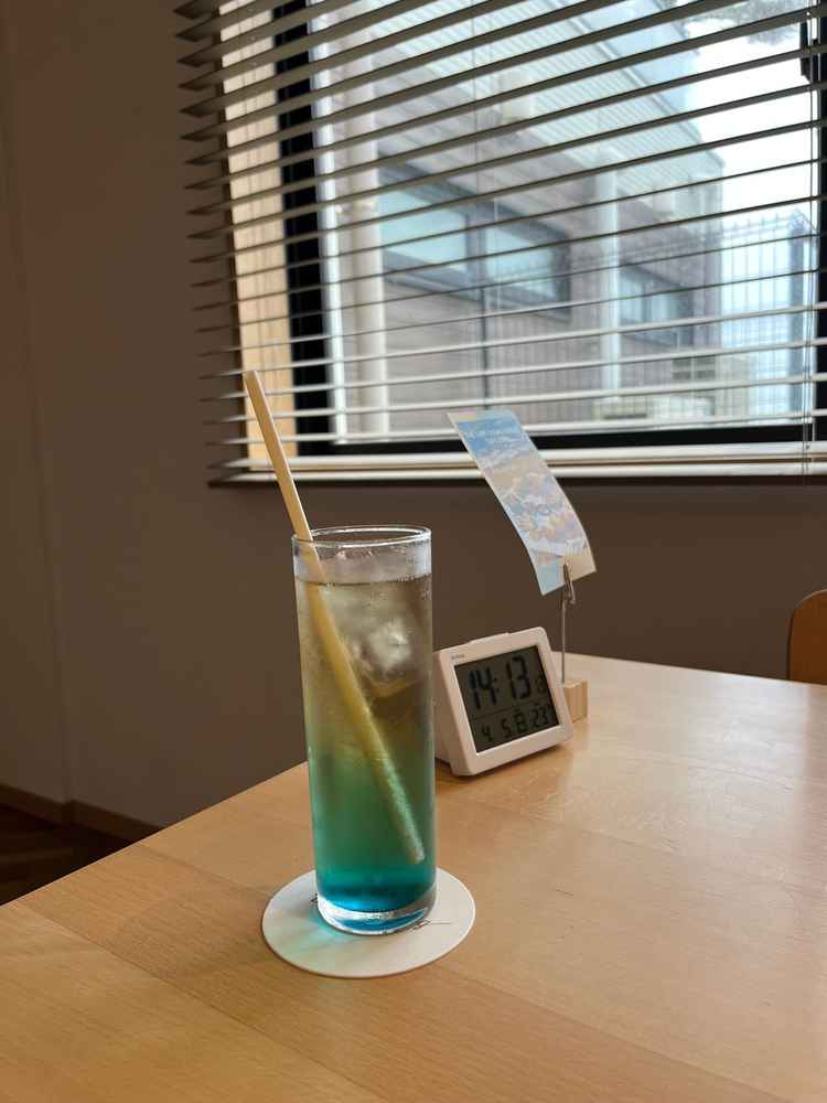 海をイメージしたノンアルコールカクテルを出していただきました。