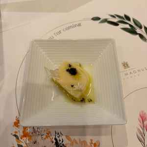 試食のアミューズ　プリンのような食感で美味しかった。