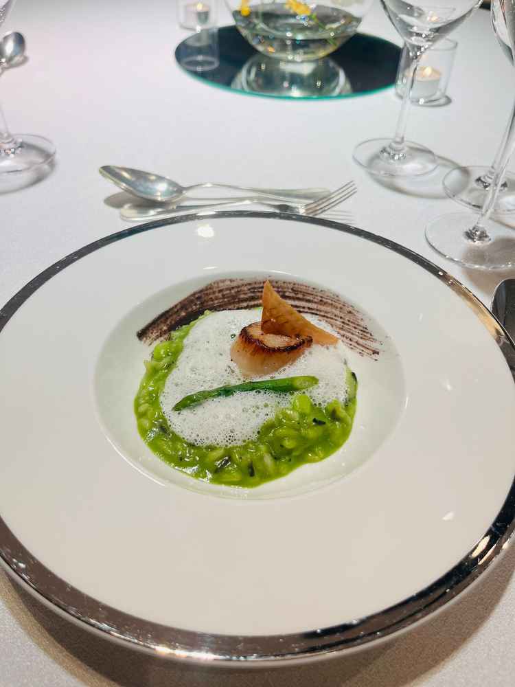 ホタテとアスパラガスのリゾット