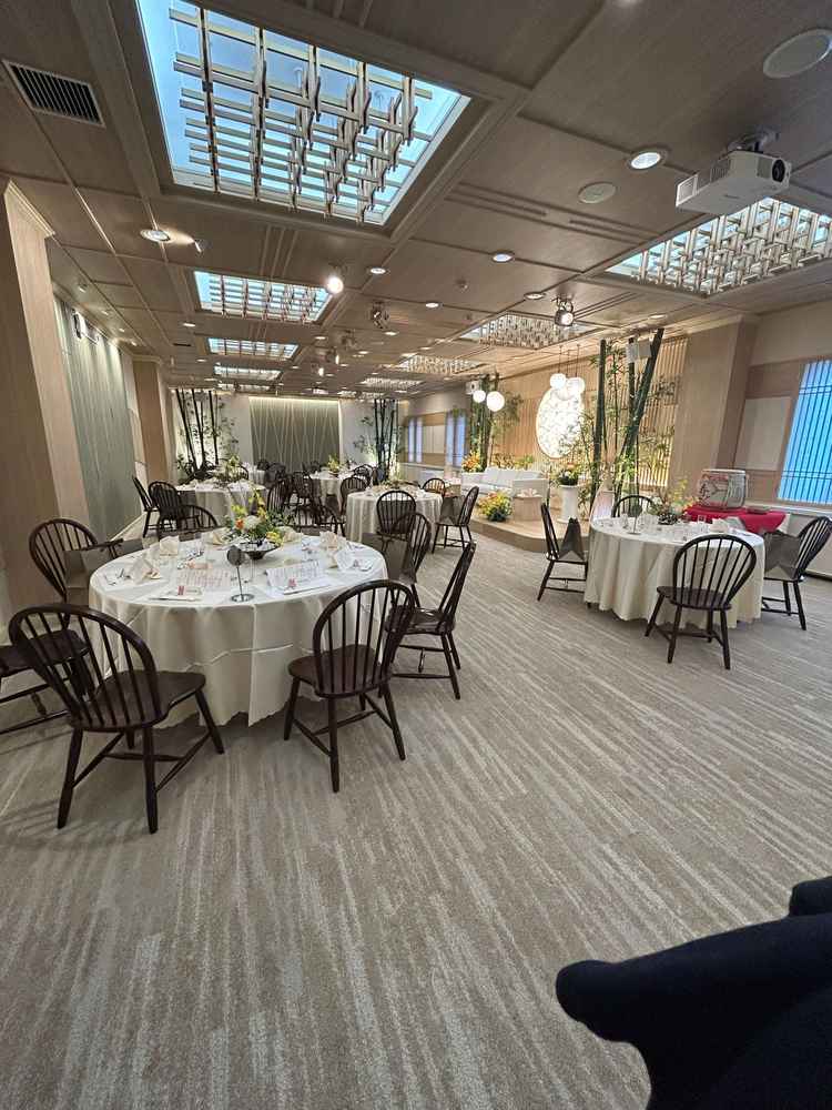 披露宴会場（40〜60名）