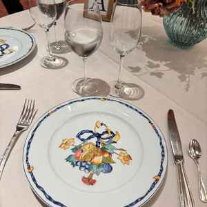 ラ・ロシェルでは食器もフランスからの取寄せとのこと。スタッフの対応が丁寧で素晴らしかったです。