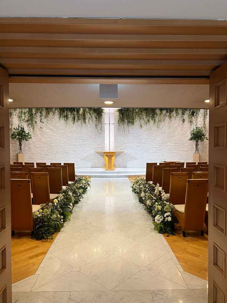 チャペルは個人的には少しこじんまりした印象を受けました。