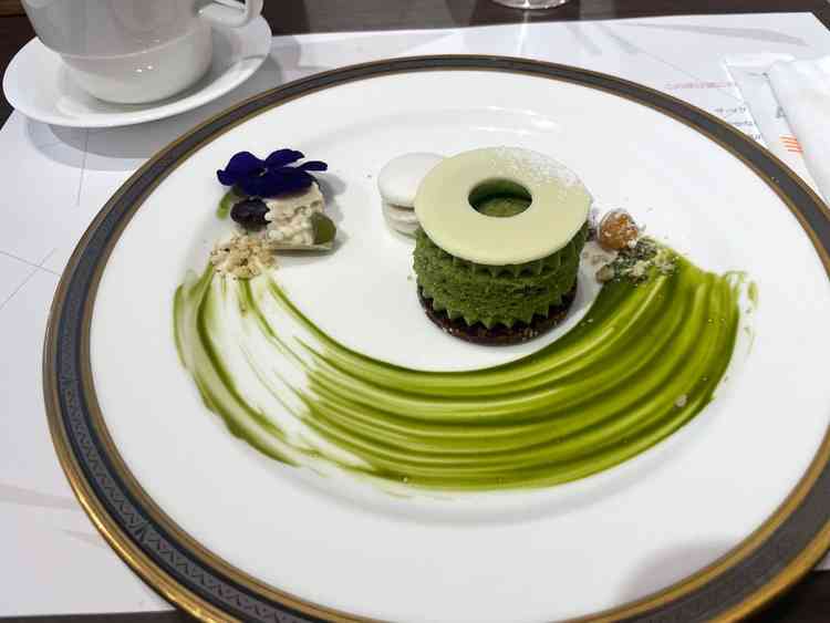 コースのデザート試食