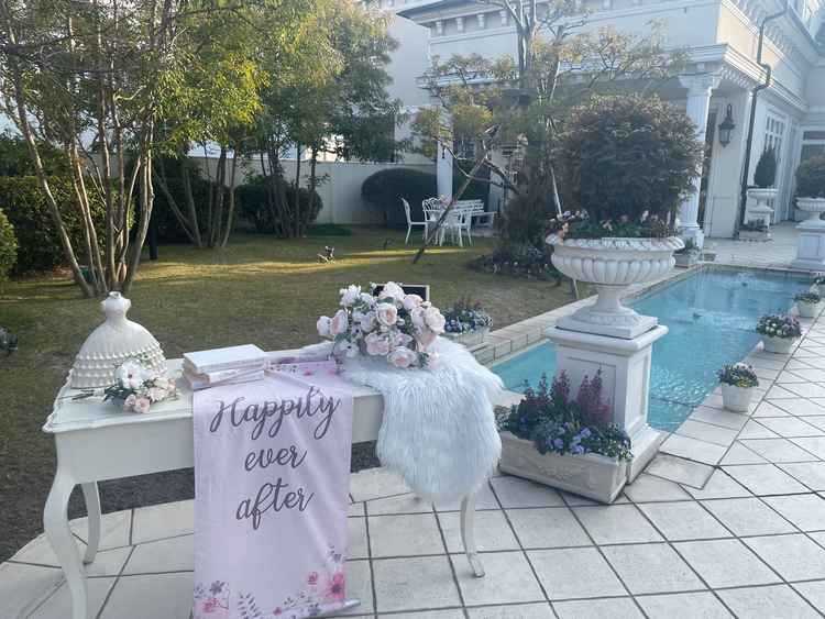 ニース邸　ピンクと白で可愛い雰囲気でした