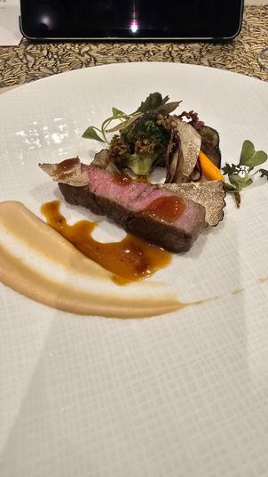 試食したコースのフィレ肉。とても柔らかくソースの味付けも好きでした。