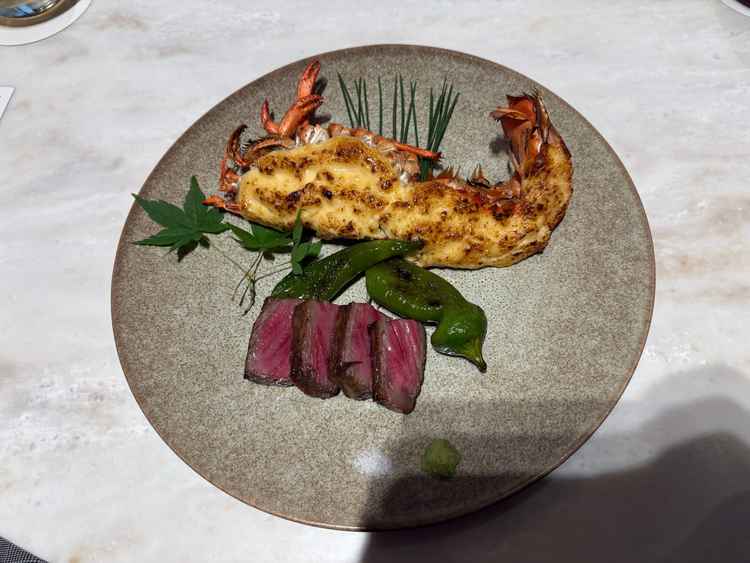 試食もいただきました。予想通りとても美味しかったです。