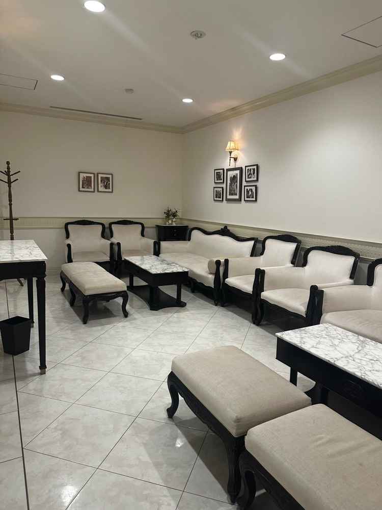 親族の控室。3家族くらいは入れる大きさで、新郎と新婦に別れており良かった。