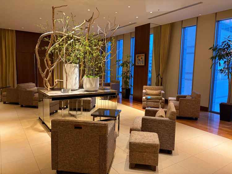 一般ゲストの待合室の写真です。また、デザートビュッフェもこの会場に準備されるとのことでした。