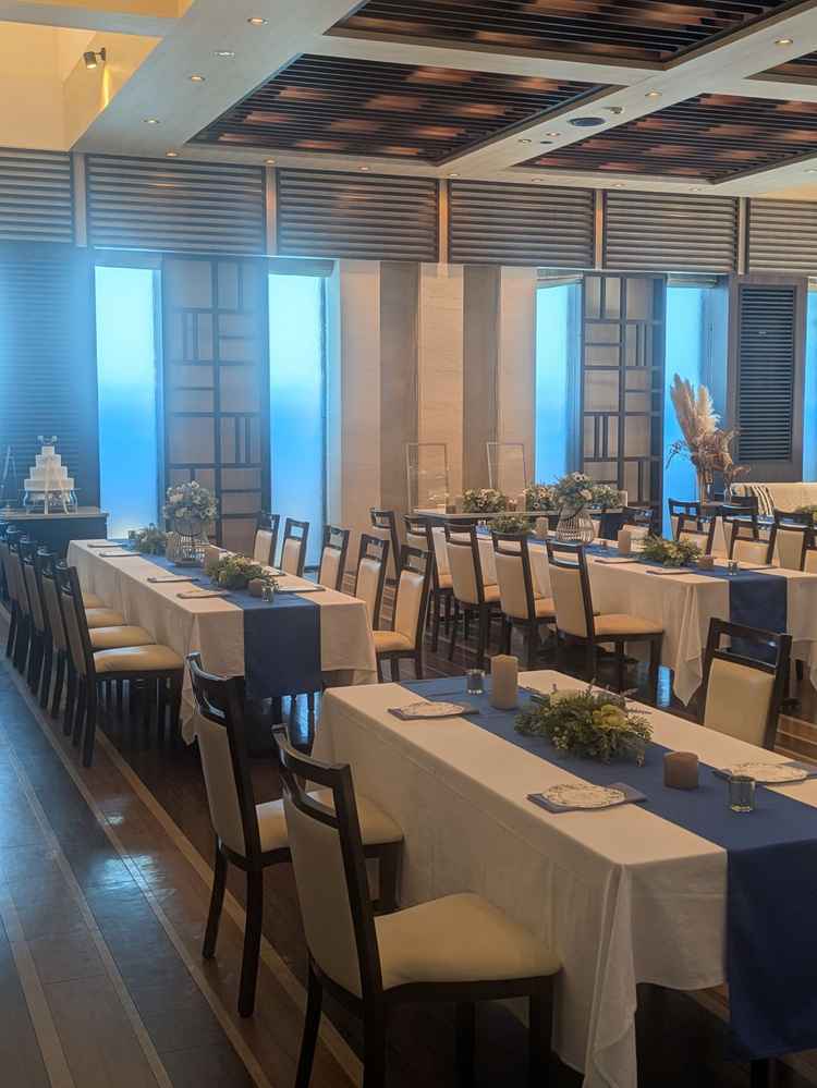 珍しい流しのテーブルセッティング