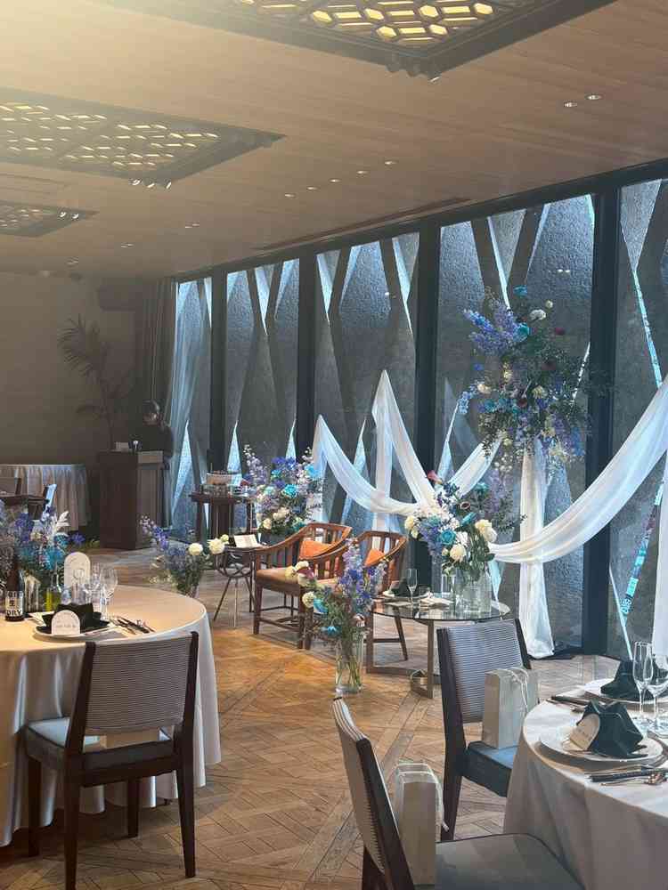 ひそかな外からの光はデザイナーによる魅力的なこだわりだと感じた。