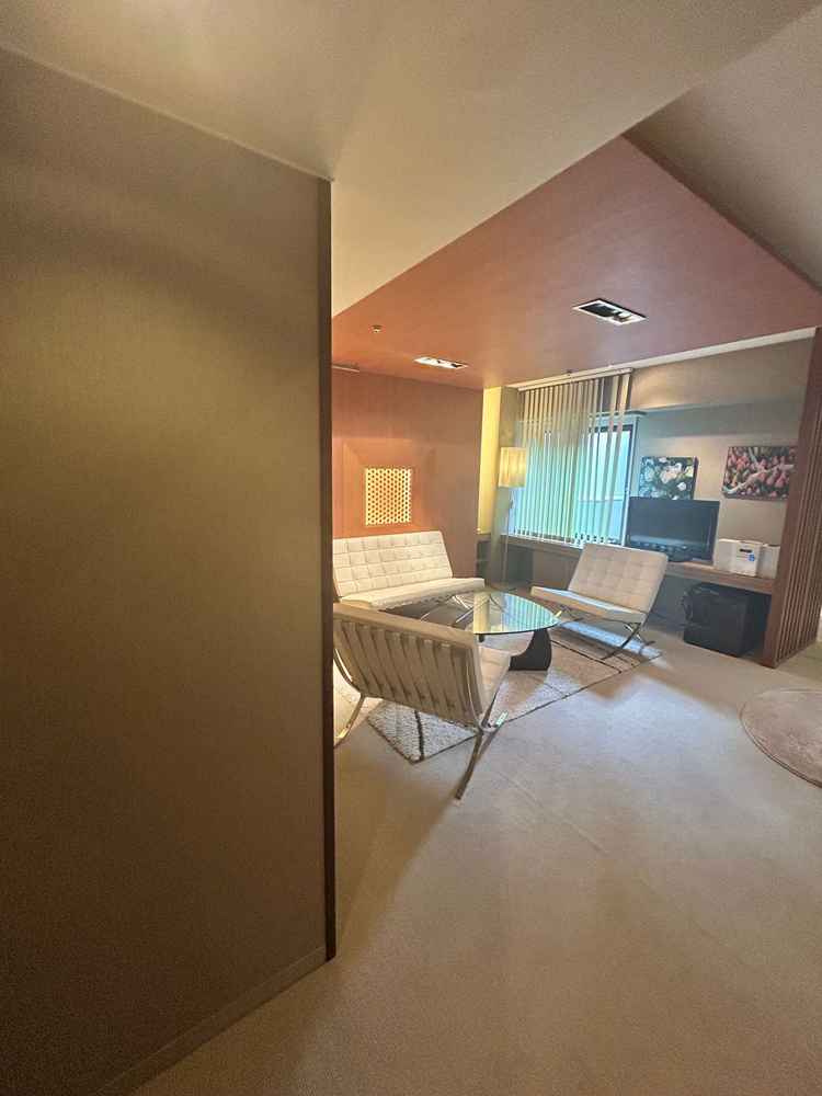 プライズルームは広くゆったりとした空間で、式前の時間を心地よく過ごせそうです