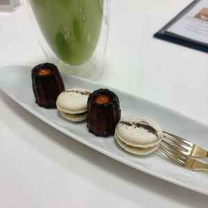 ウェルカムドリンクとお茶菓子