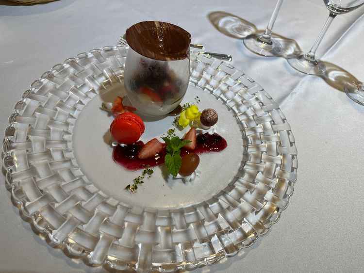 デザートがとても美味しくて、当日スイーツビュッフェも付けられることだったので詳しく知れて良かった