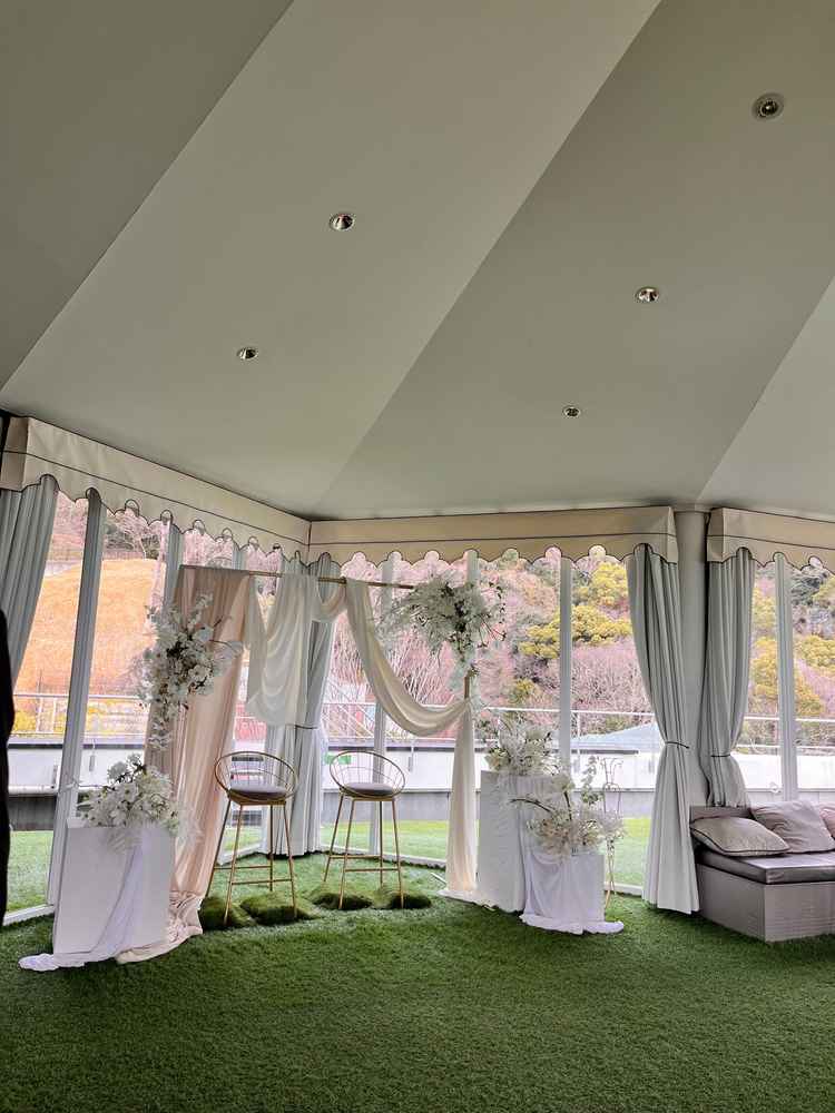 ミラージュの会場に続くガーデンです。こちらでデザートビュッフェや披露宴の後半を行うことが多いようです