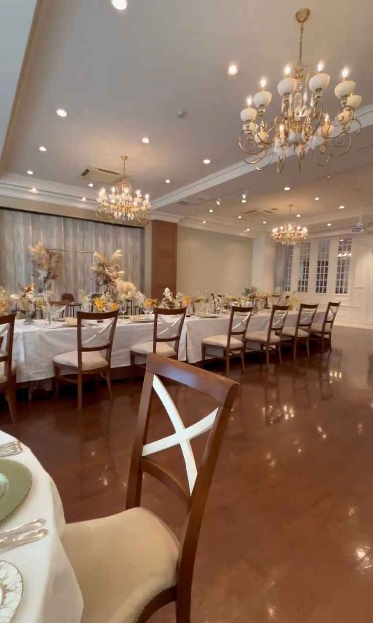 木目調の会食会場がとても可愛かったです。