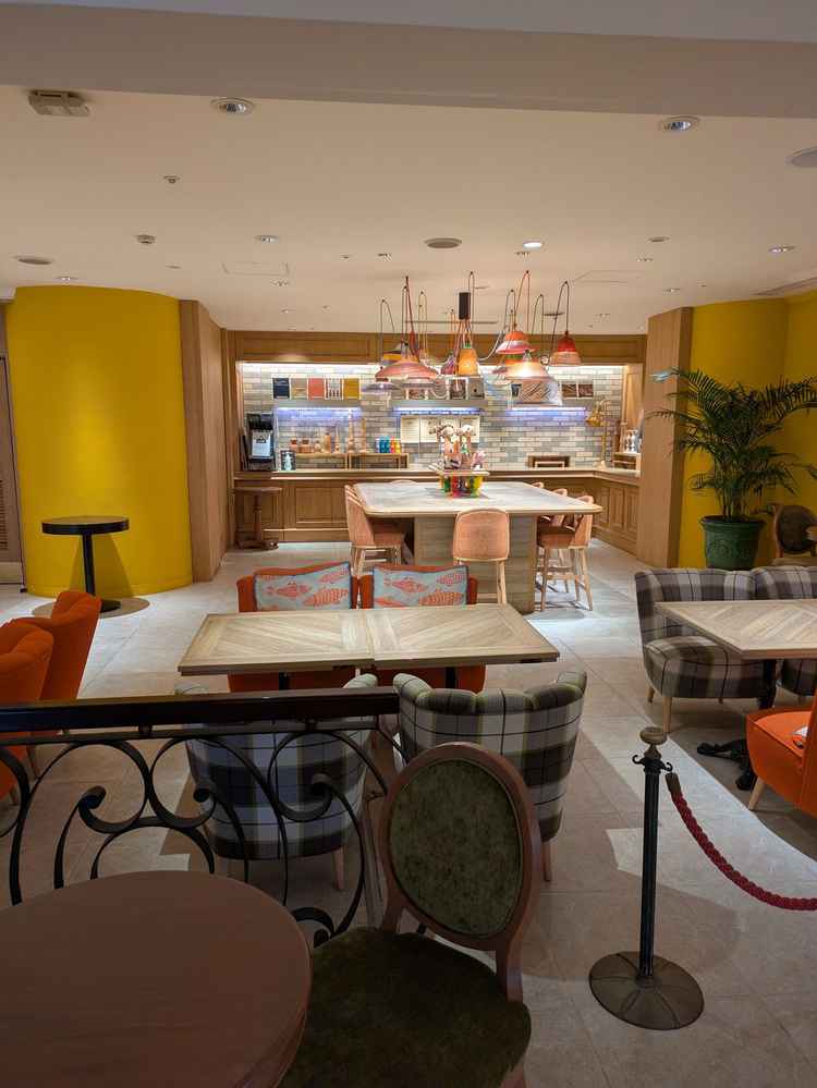 ロビーラウンジ