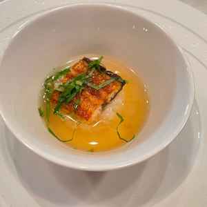 地元の素材(鰻)を使用した締めのお茶漬け