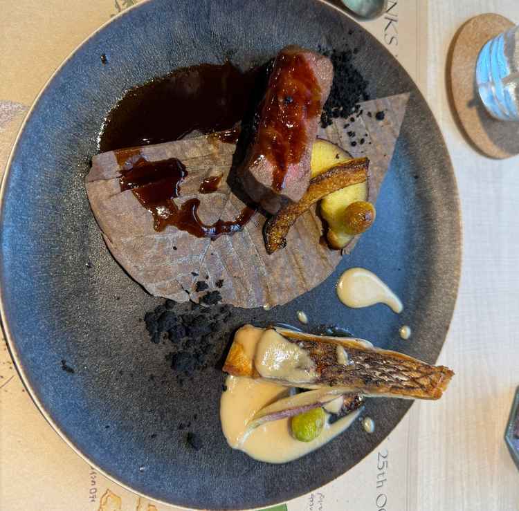 前菜、メインを試食させていただきました。和フレンチとのことで、食べやすかったです。