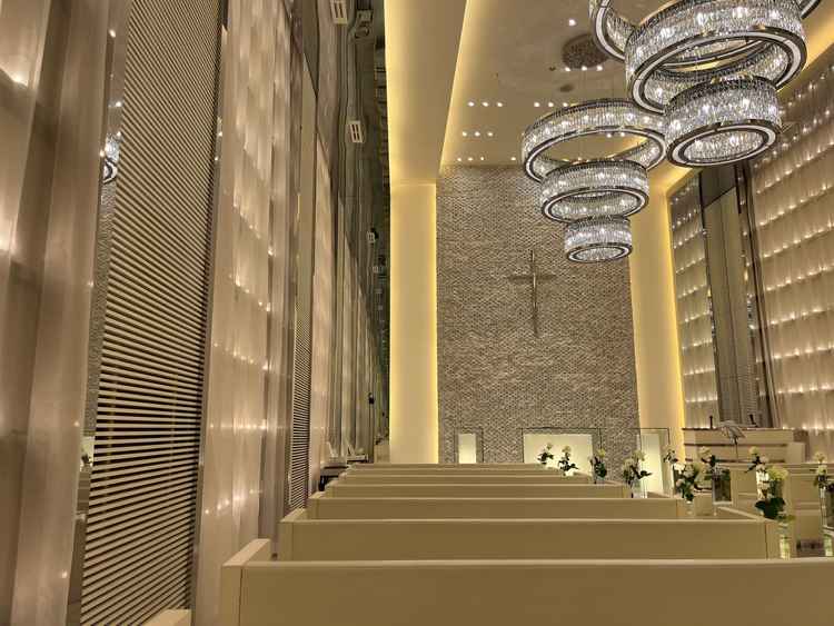 ガラスのチャペルがかわいい