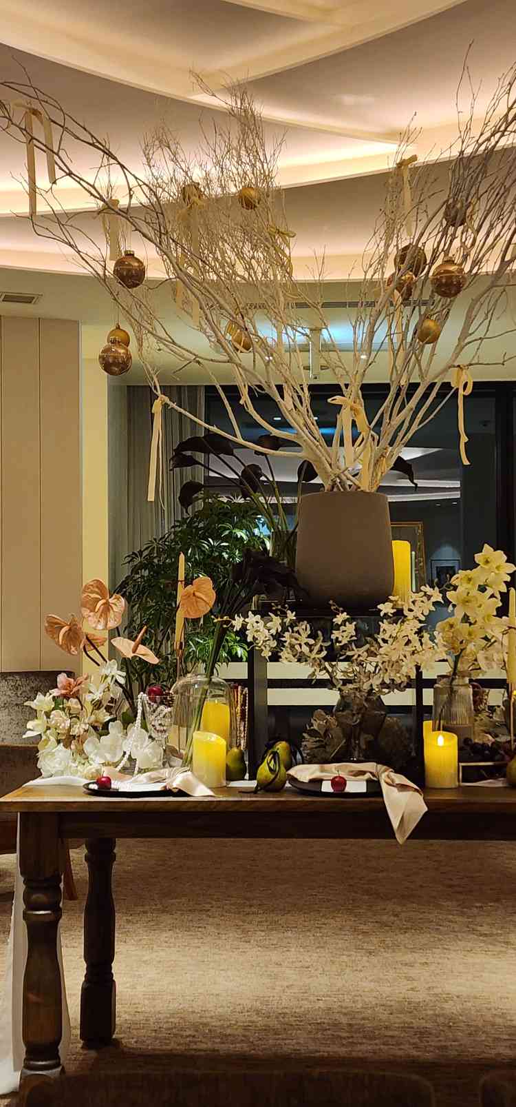 日が落ちるとまた雰囲気がかわり、素敵な雰囲気の会場でした。