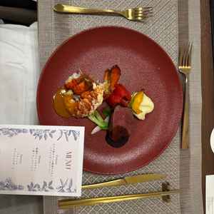 オマール海老の食べ応えがあってとても美味しかったです。