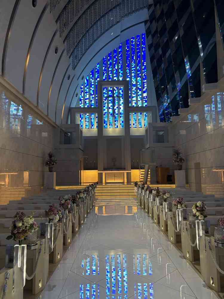 青のチャペル。とても幻想的できれいでした