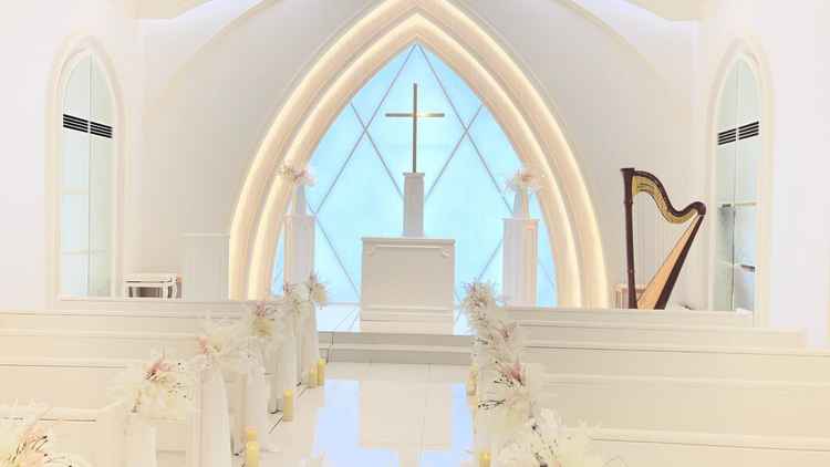 ホワイトハウスのチャペルは結婚式の理想と希望を集めた様な場所で嫌いな女性は居ないと思います。