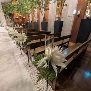 後ろのライトは消すこともでき、キャンドルだけにする事もできるそうです