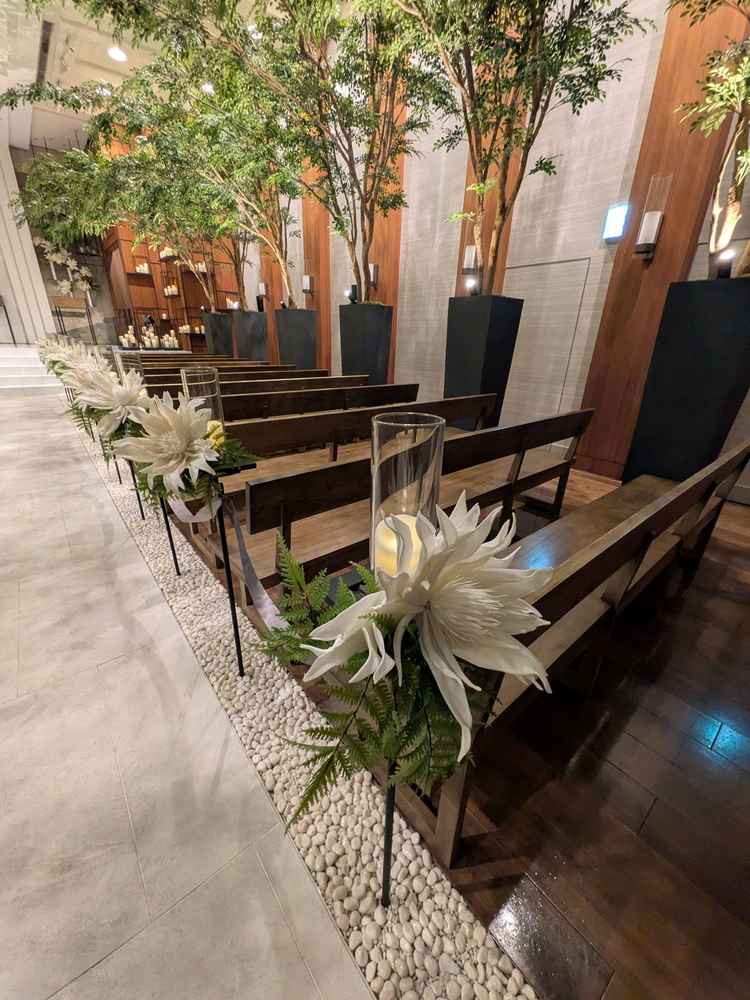 後ろのライトは消すこともでき、キャンドルだけにする事もできるそうです