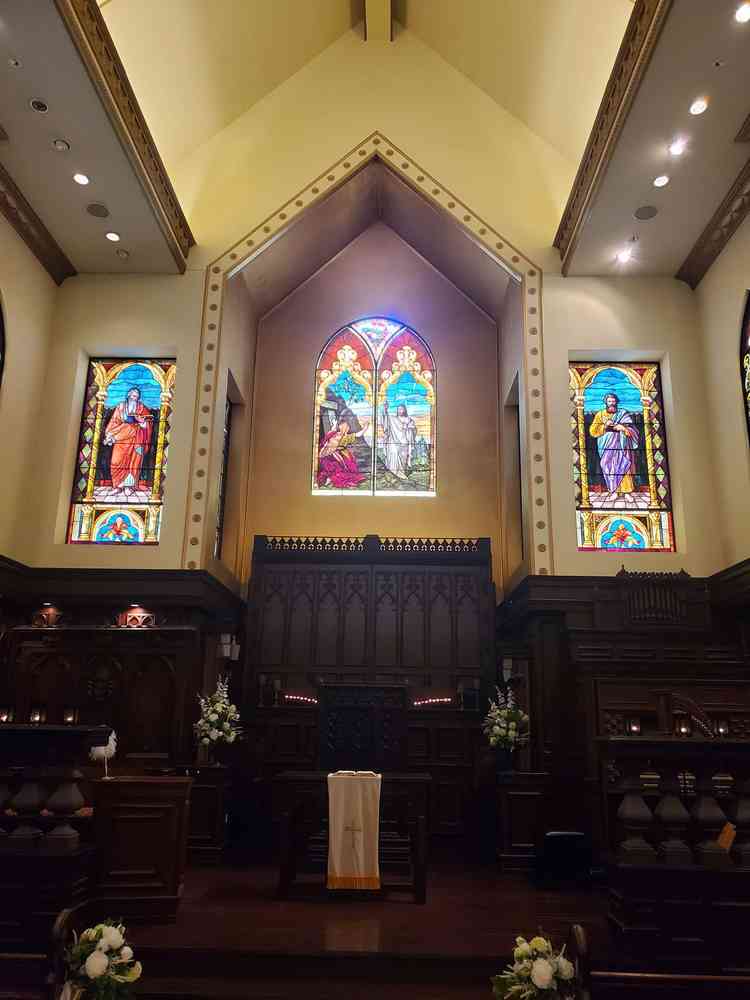 ステンドグラスが圧巻!美しいの一言。