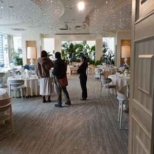 披露宴会場　海がベース