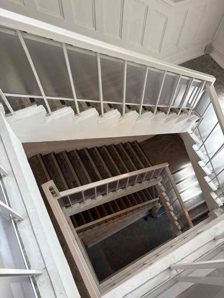 吹き抜け階段部分は写真映えしそうで良かった。