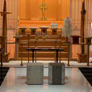 神前式の会場。簡素な会場を想像してたけど、しっかりとした雰囲気で想像以上に良かった