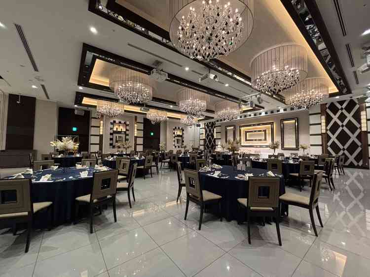 見学後に実際の披露宴があり、コーディネート例ではなく実際のコーディネートを見せて頂きました。