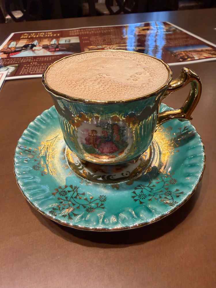 飲み物を出してくださるのですが、その際のカップが可愛いです。