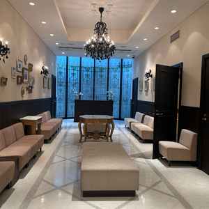 ゲストの待合室の写真。音楽も好きな曲をかけられて、広々としており、清潔感のある待合室でした。